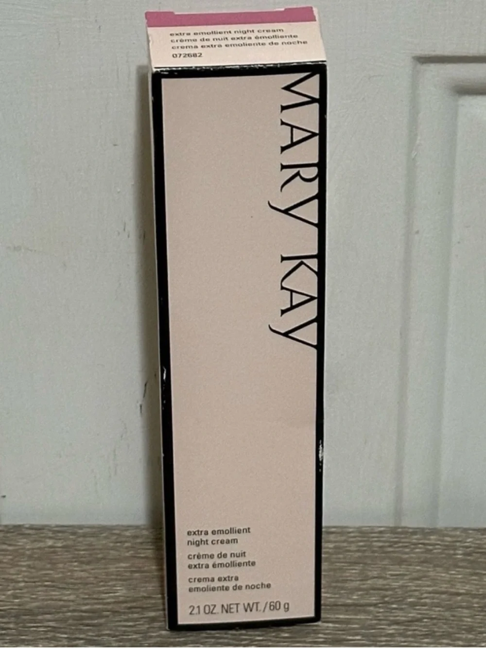 Mary Kay Extra Emollient Night Cream - Picture 3 of 3